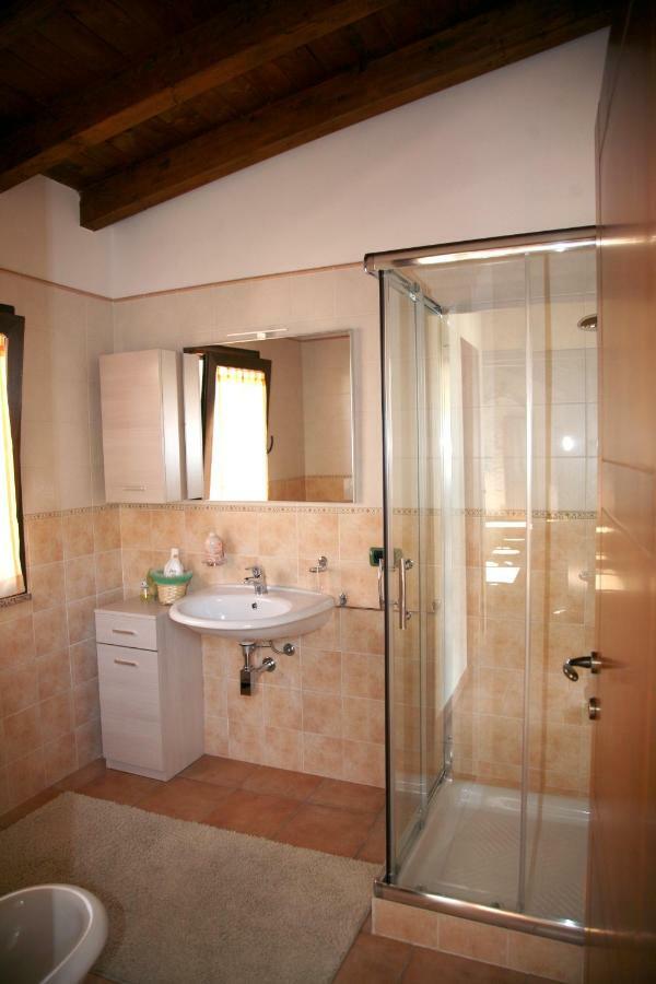 L'Isola Felice Apartment مونسيرّاتو المظهر الخارجي الصورة