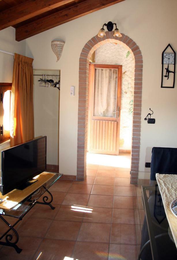 L'Isola Felice Apartment مونسيرّاتو المظهر الخارجي الصورة