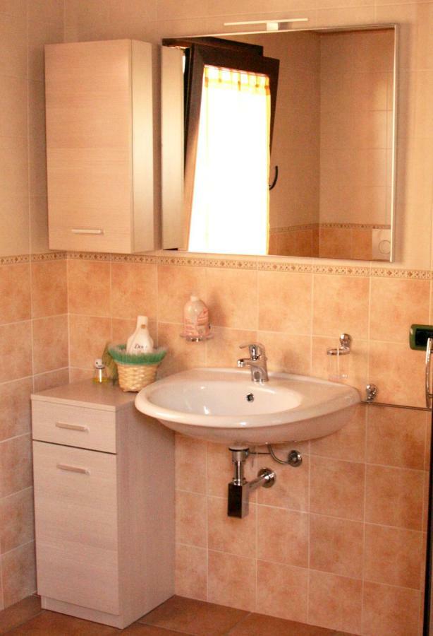 L'Isola Felice Apartment مونسيرّاتو المظهر الخارجي الصورة